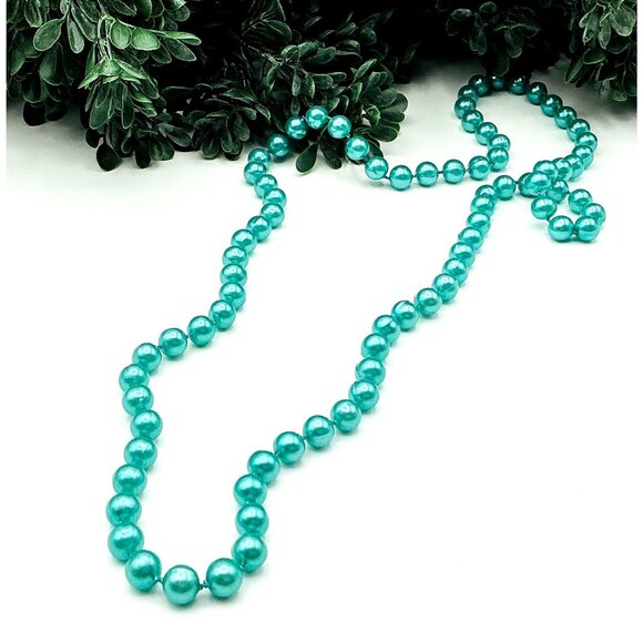 Vintage-Style Aqua Faux Pearl Beaded Necklace - Picture 1 of 4